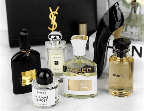 Luxury Fragrances & Perfumes .